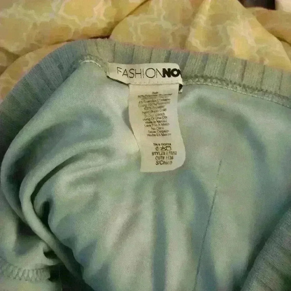 Fashion nova 2 piece midi skirt lightweight plunging neckline soft green dress S - Picture 4 of 4